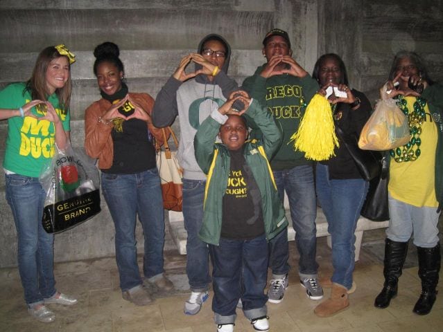 Finalmente los aficionados de Oregon se despidieron.