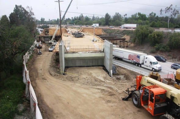 Autopista 210 lista para última fase de construcción del puente.