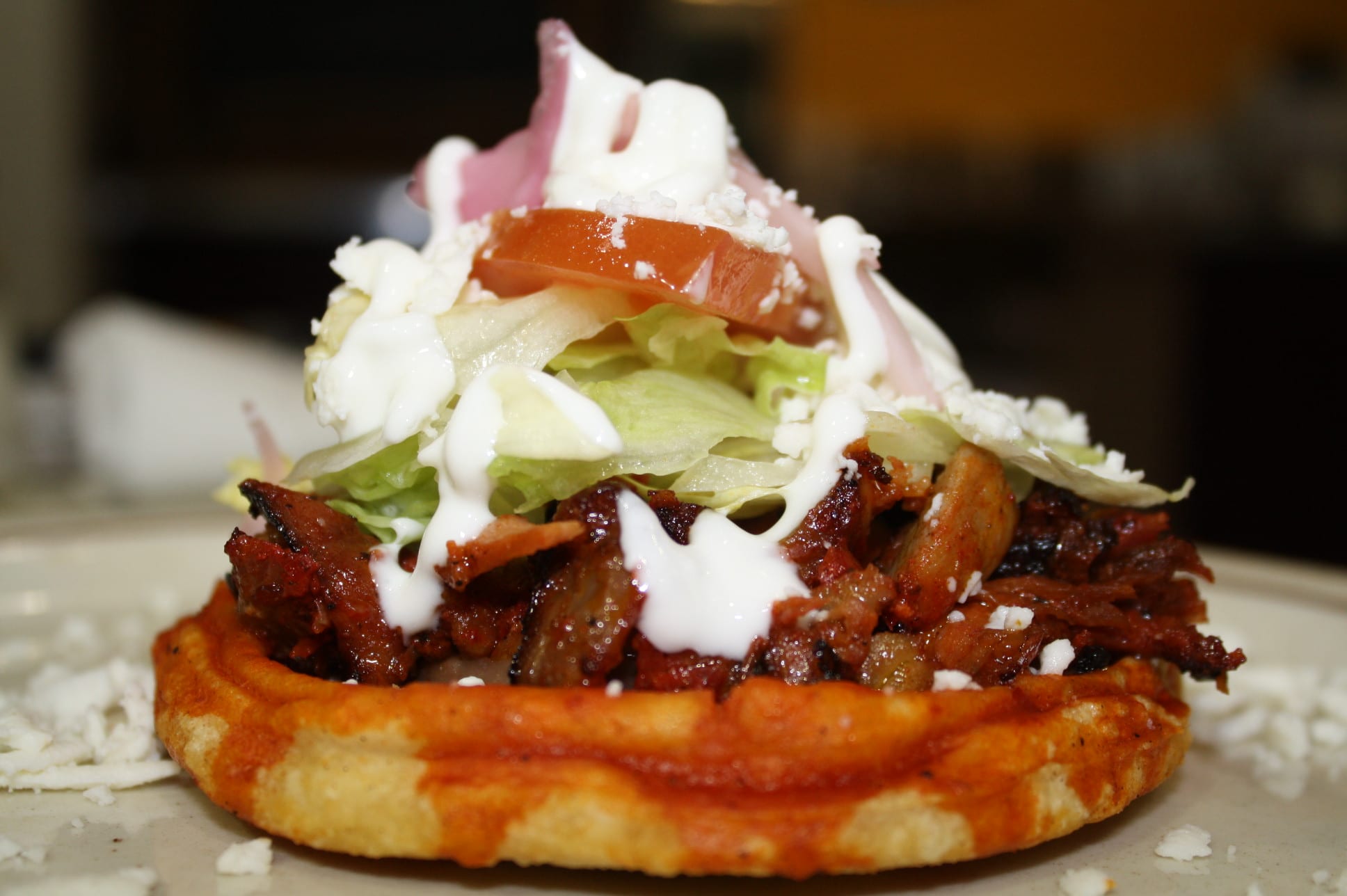 Sope con carne Al Pastor. (Foto Agustín Durán/El Pasajero)