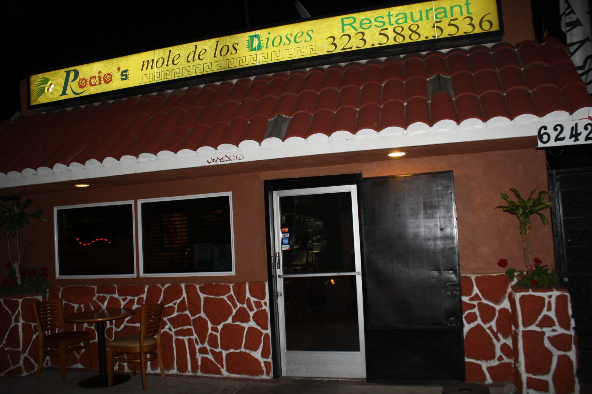 Rocio’s Mole de los Dioses Restaurant en la ciudad de Bell. (Foto Agustín Durán/El Pasajero).