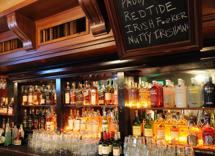 Casey's bar