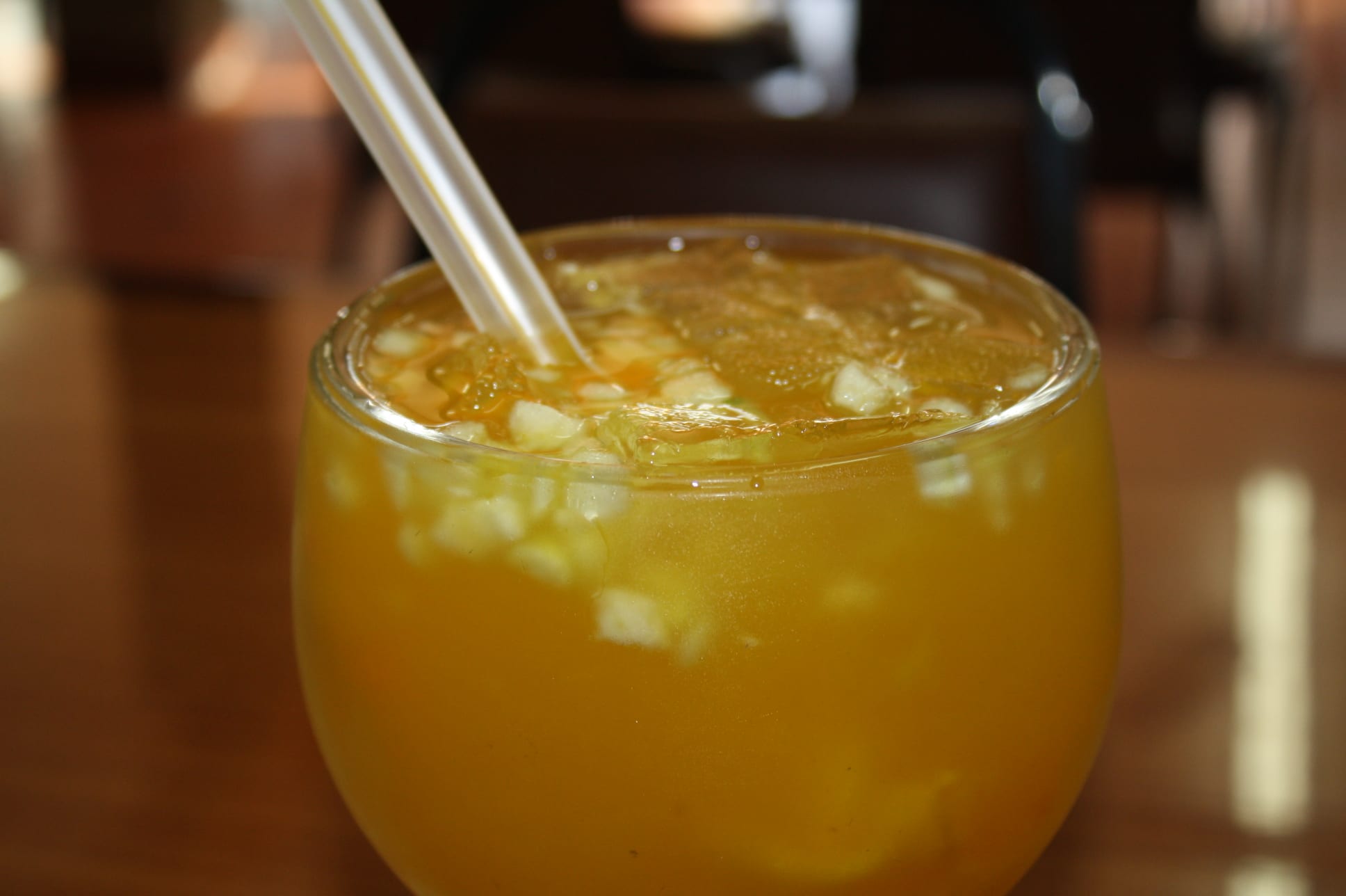 Agua de frutas: Ensalada. (Foto de Agustín Durán/El Pasajero).