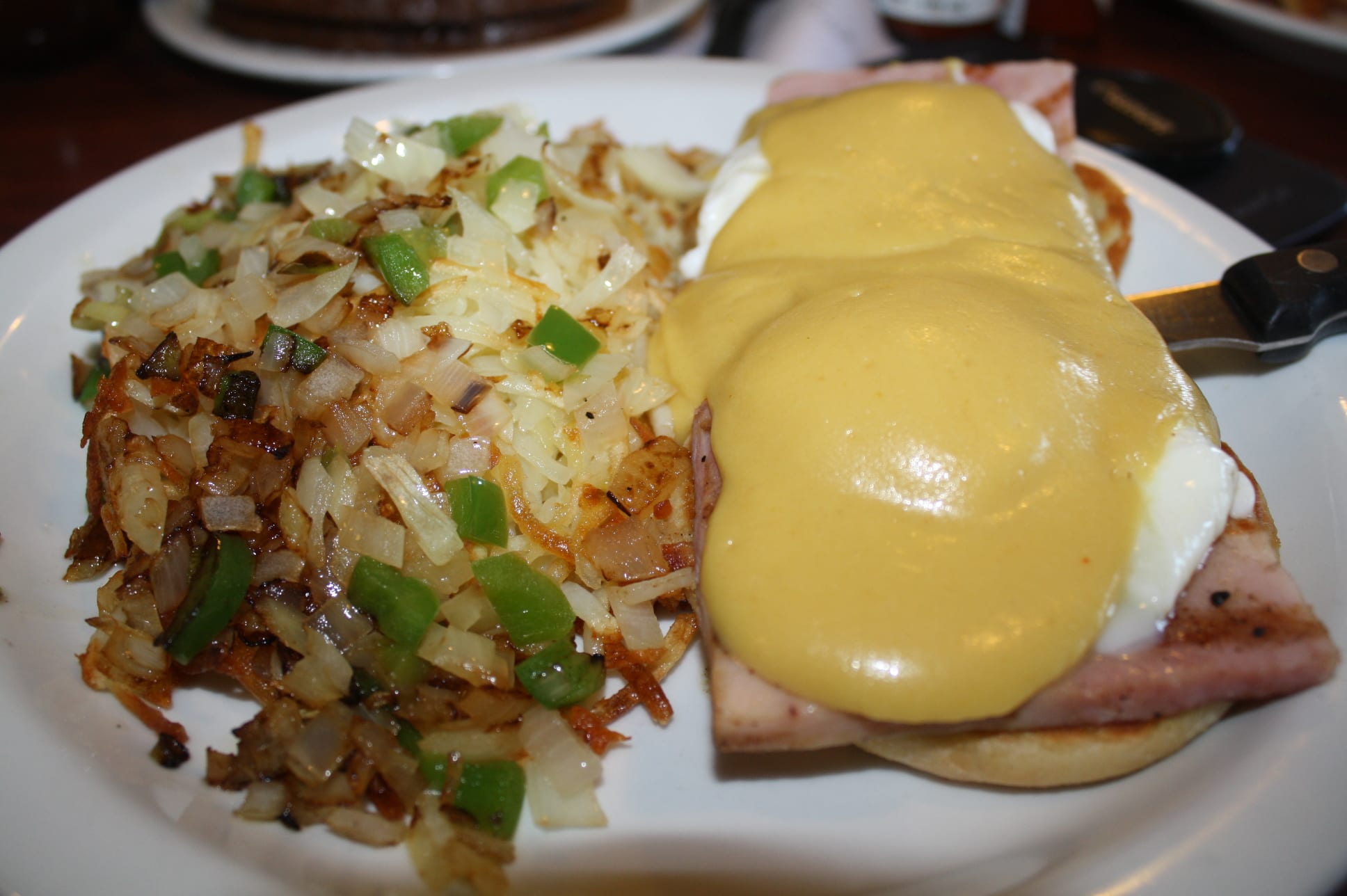 Eggs Benedict .(Foto de Agustín Durán/El Pasajero).