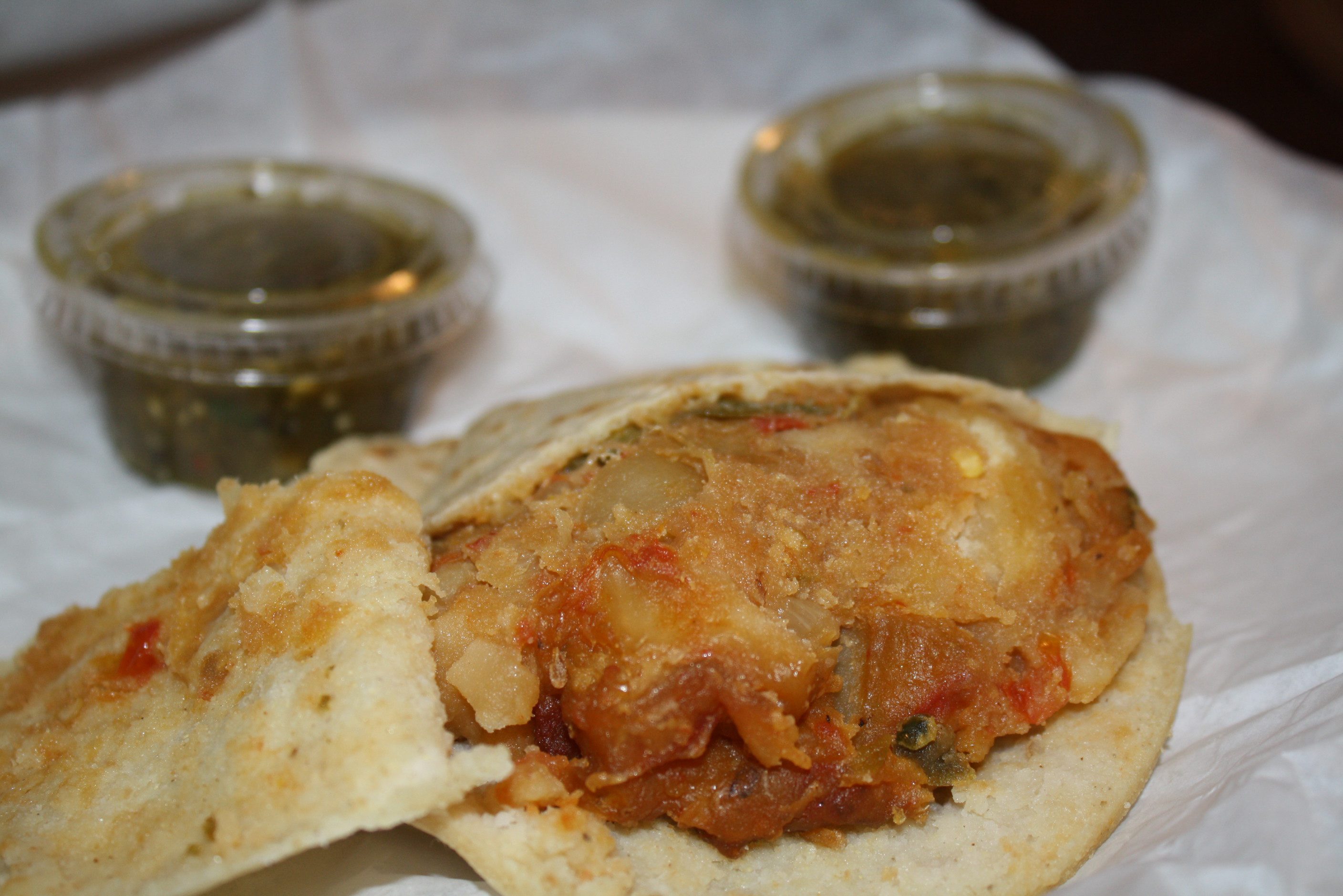 Gordita de papas con chile jalapeño (Foto de Agustín Durán/El Pasajero).