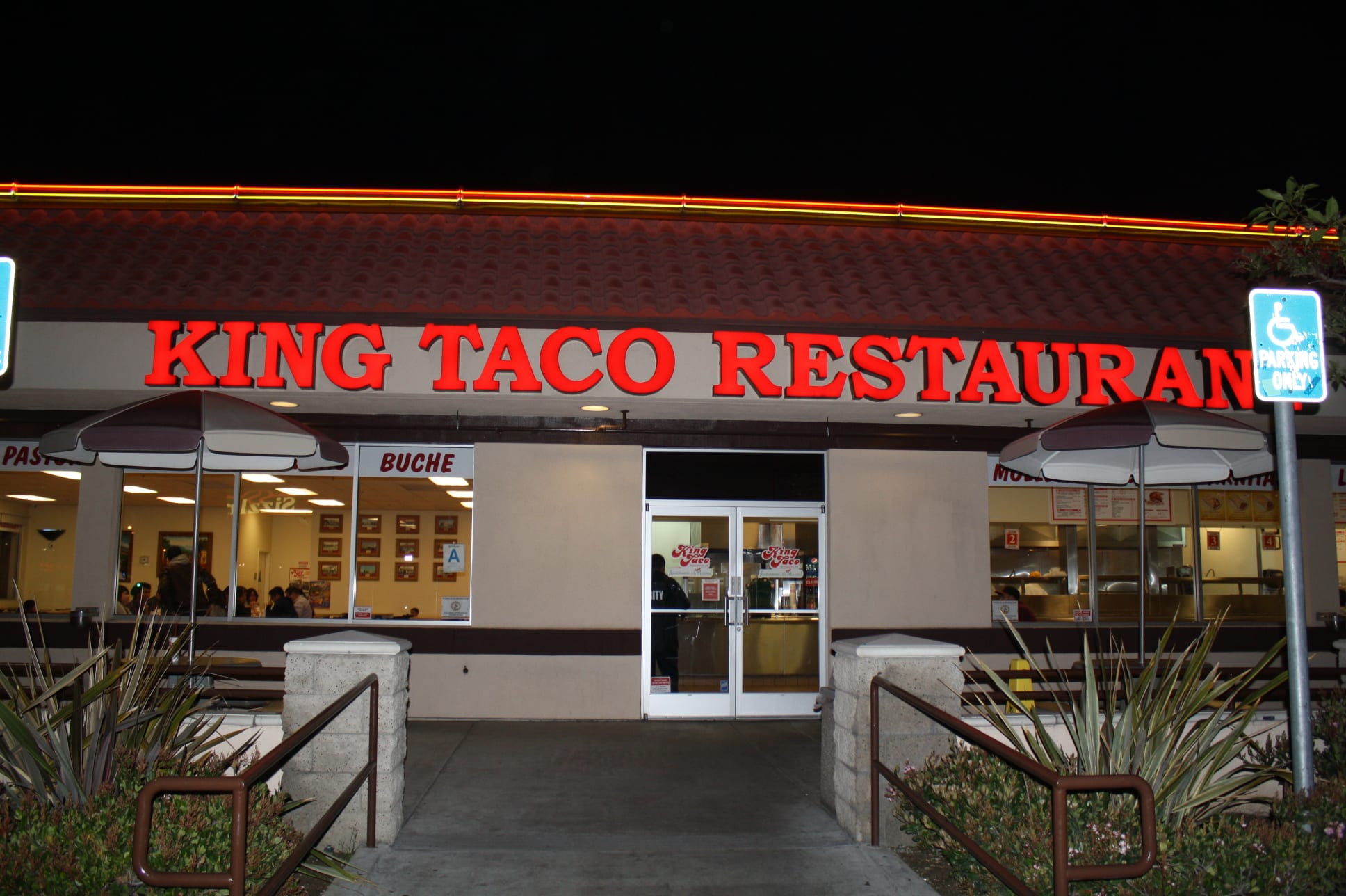 King Taco en Pico Rivera: 6722 Rosemead Blvd., Pico Rivera 90660. (Foto de Agustín Durán/El Pasajero).