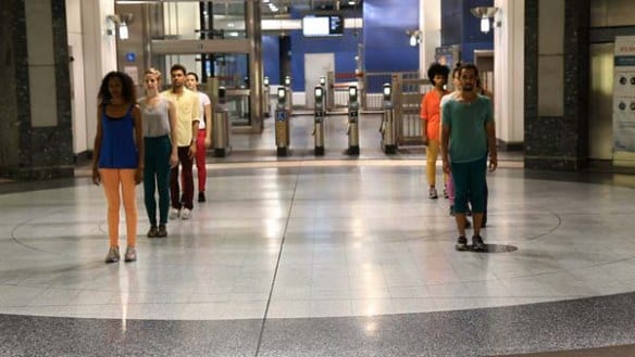 Las actuaciones tienen lugar en todas las estaciones de la Línea Roja de Metro. Foto: Natalie Metzger.