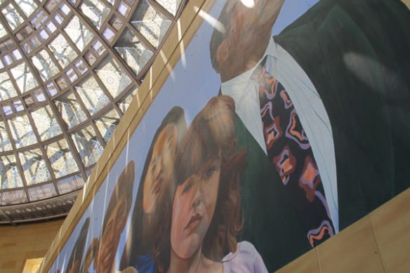 Detalle de la obra "City of Dreams/River of History", del artista Richard
