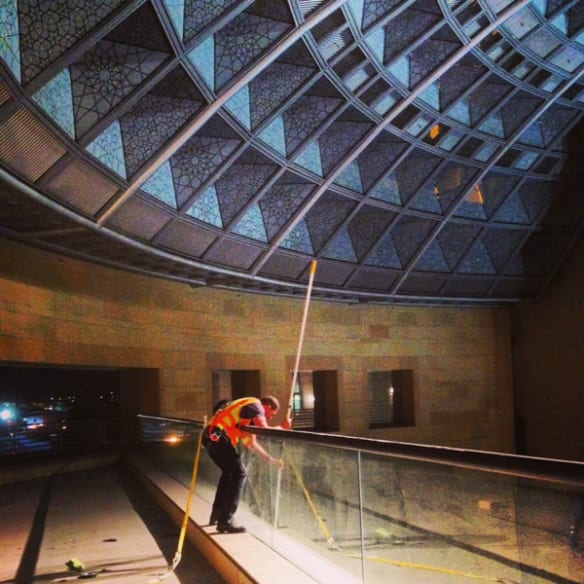 Los trabajadores de Metro en plena acción.