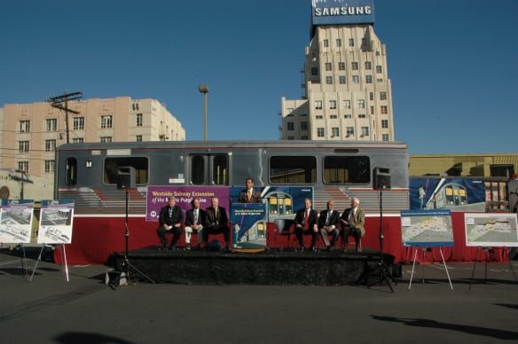 subway_mockup_car-1