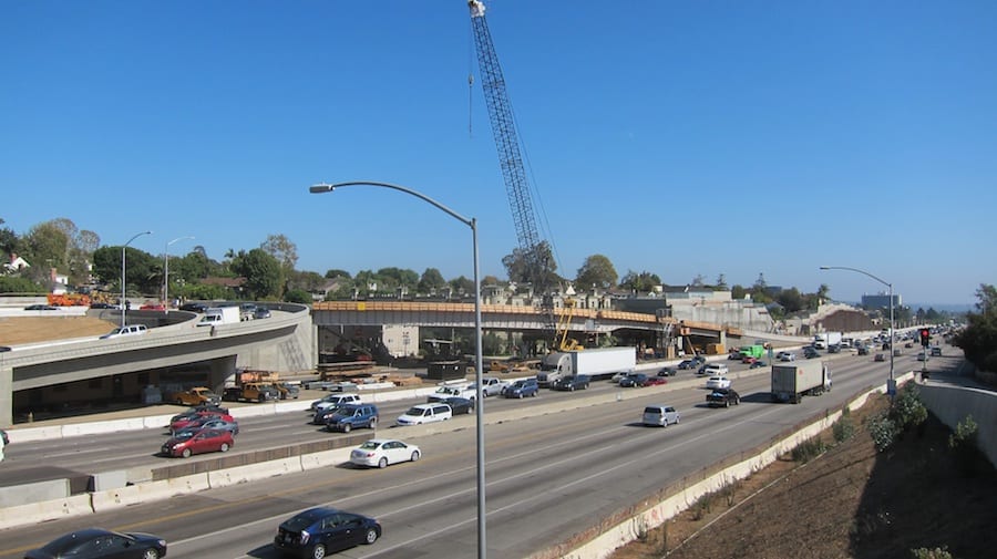 Nueva rampa de salida en Sunset Boulevard, la cual se encuentra bajo construcción hoy en día, tendrá una capacidad de un 60 por ciento mas.