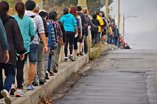 Cada año participan unas 300 personas en esta caminata: Foto: Atwater Village Newbie via Flickr.