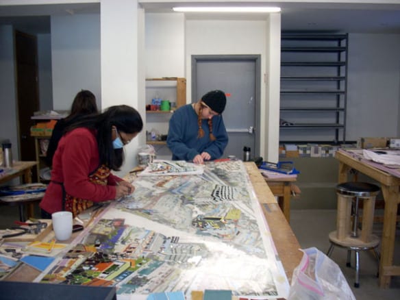 Ensamblaje de los miles de azulejos que conforman la obra: Foto: Mosaika Art & Design.