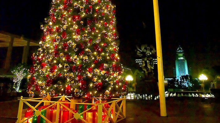 music-center-christmas-tree